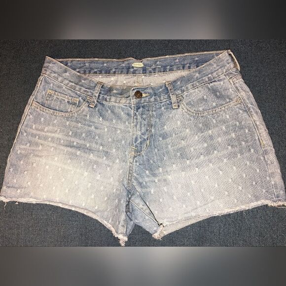 Old Navy light blue jean cut off shorts, size 6 - Picture 1 of 4